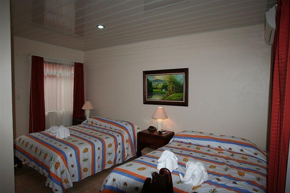 Hotel La Choza Inn La Fortuna Eksteriør bilde